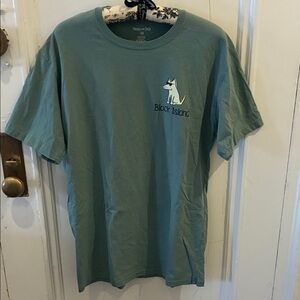 Men’s Block Island Green “Total Sit Show” Dog graphic T-Shirt Size Medium